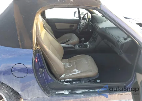 1998 BMW Z3 1.9 из США, поврежденный, VIN 4USCH7324WLE08050